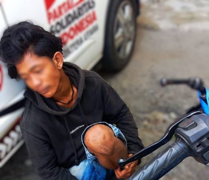 anak_bunuh_ayah_di_patumbak_ditangkap_polisi