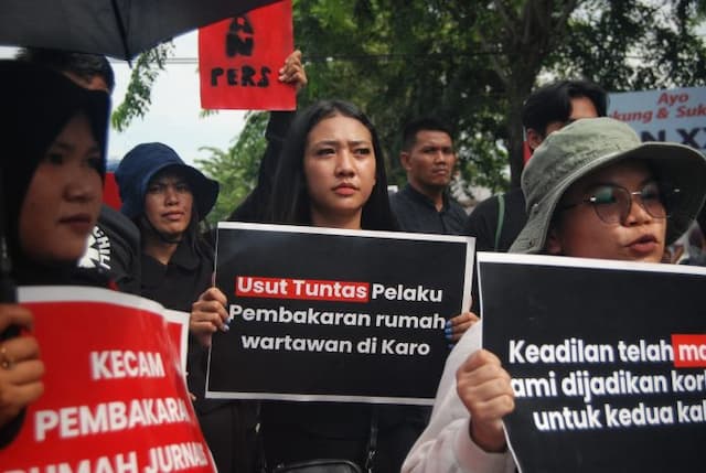 anak_sempurna_pasaribu_unjuk_rasa_di_pomdam_i_bukit_barisan