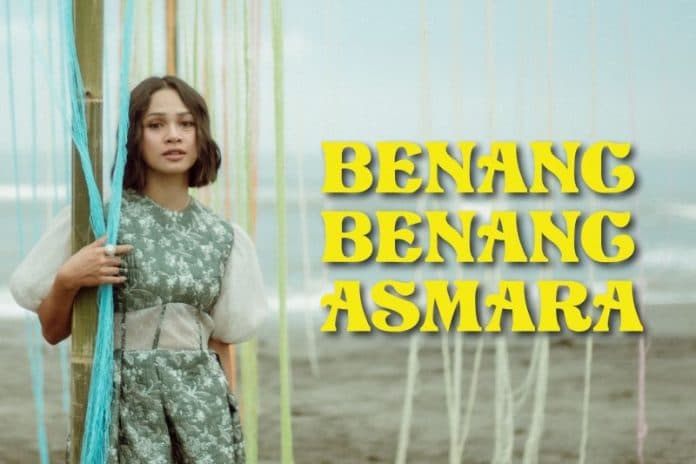 andien_bawa_keceriaan_lewat_benang_benang_asmara