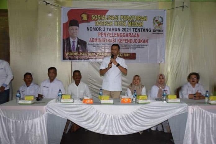 anggota_dewan_haris_imbau_masyarakat_tertib_adminduk