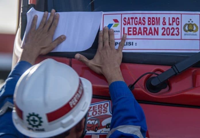 antisipasi_arus_mudik_pertamina_tingkatkan_stok_bbm_135_persen