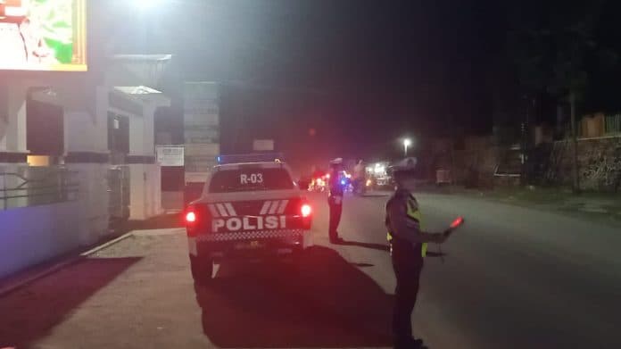 antisipasi_balap_liar_sat_lantas_polres_simalungun_gelar_blue_light_patrol