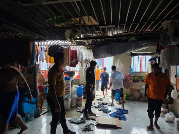 antisipasi_masalah_kamtib_lapas_tanjung_balai_asahan_razia_hunian