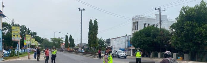 antisipasi_pmk_polresta_deli_serdang_lakukan_penyekatan_angkutan_ternak_luar_daerah