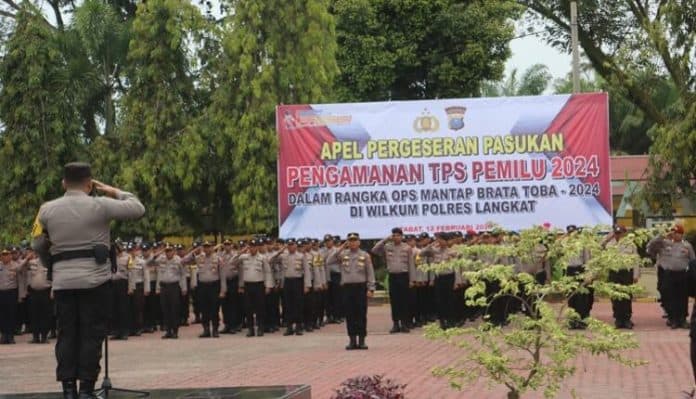 apel_pengamanan_tps_2024_ini_pesan_kapolres_langkat