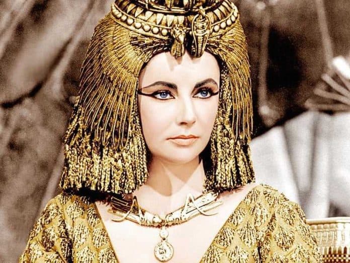 arkeolog_temukan_terowongan_menuju_makam_cleopatra