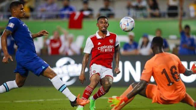 arsenal_bantai_chelsea_4_0_di_laga_pramusim