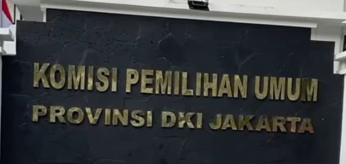 artis_ini_terdaftar_sebagai_bacaleg_di_dua_parpol_berbeda