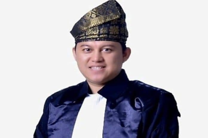 ashari_tambunan_tetap_kalah_terhadap_gugatan_eks_kadinkesnya