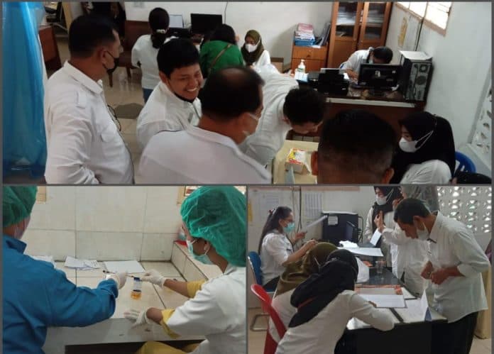 asn_pemko_siantar_ramai_ramai_ikuti_tes_urine