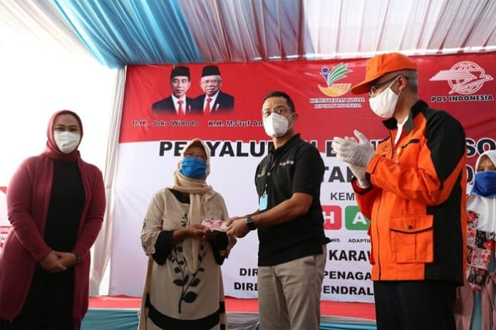 atasi_dampak_pandemi_kemensos_salurkan_pkh_tiap_bulan