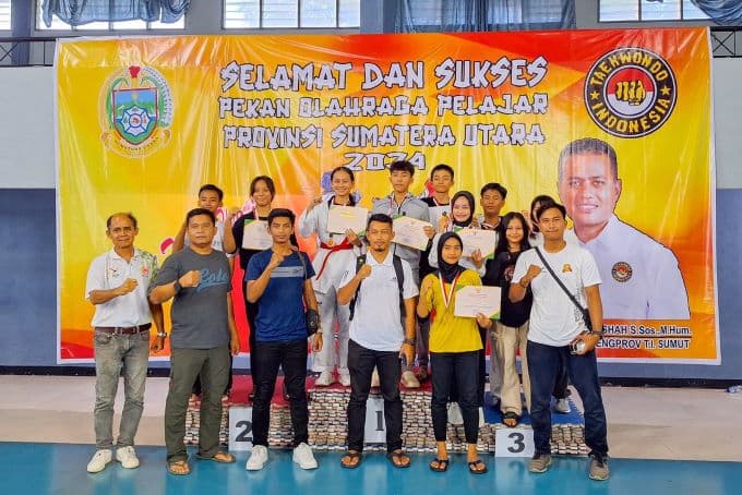 atlet_simalungun_peraih_medali_porprovsu_akhirnya_terima_tali_asih