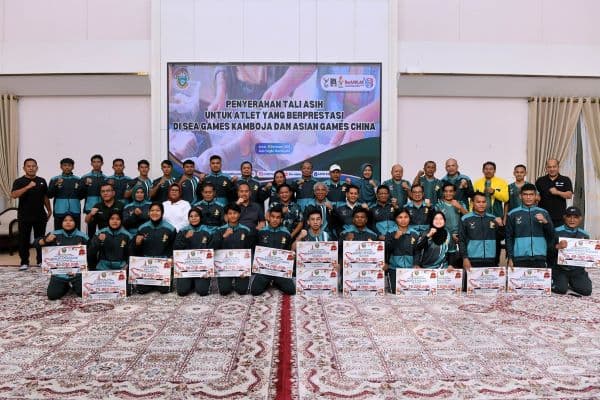 atlet_sumut_peraih_medali_di_asian_games_dan_sea_games_dapat_tali_asih