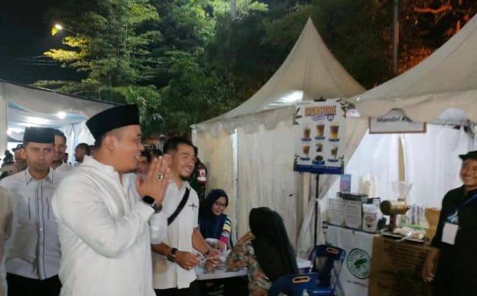 aulia_rahman_ajak_pelaku_umkm_urus_sertifikat_halal