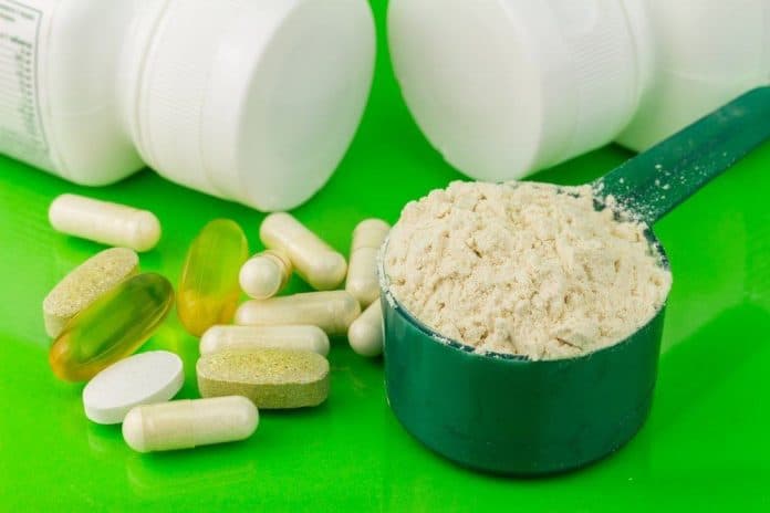 awas_ini_bahaya_yang_terjadi_jika_minum_vitamin_terlalu_banyak