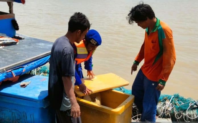 awasi_kegiatan_ilegal_satpolairud_polres_asahan_gelar_operasi_malam