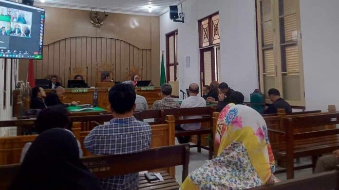 awasi_pembacaan_pleidoi_kasus_tipikor_galvanis_ky_persidangan_masih_sesuai_hukum_acara