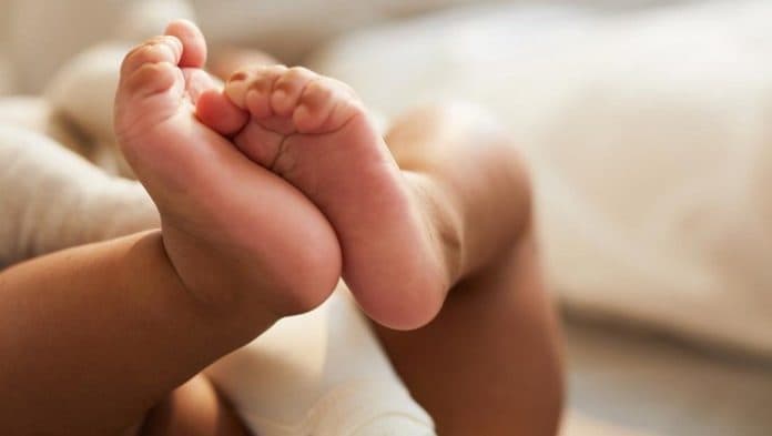 ayah_tega_jual_bayi_rp15_juta_uangnya_habis_untuk_judi_online