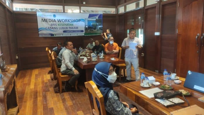 bahas_inpres_no_01_tahun_2022_bpjs_cabang_lubuk_pakam_gelar_diskusi_dengan_wartawan