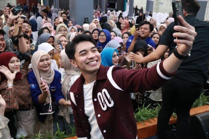 bahasa_asing_kebutuhan_kerja_berikut_tips_dari_seorang_influencer