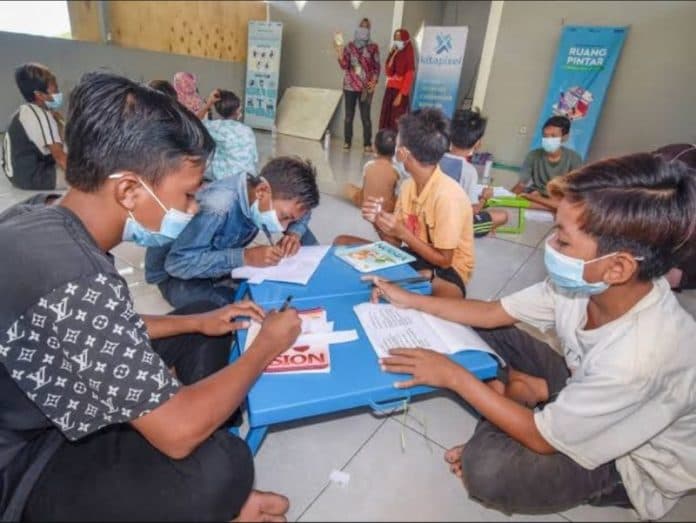 bahasa_inggris_tak_masuk_muatan_wajib_di_ruu_sisdiknas_begini_respon_para_guru_di_siantar