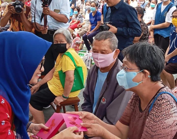 baksos_imlek_di_siantar_penerima_hari_ini_besok_diharapkan_dapat_jadi_pemberi