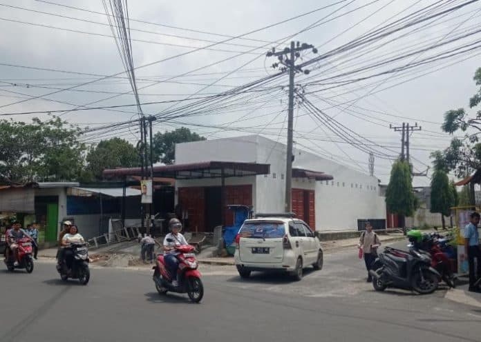 bangunan_di_jalan_pane_siantar_berdiri_kokoh_pengamat_pemko_ajarkan_masyarakat_langgar_aturan