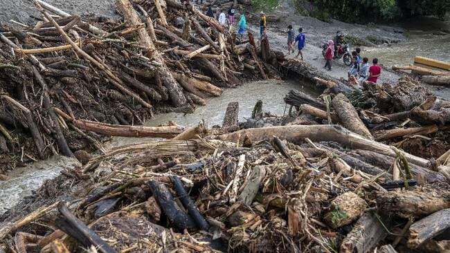 banjir_bandang_hantam_afganistan_hingga_tewaskan_50_orang