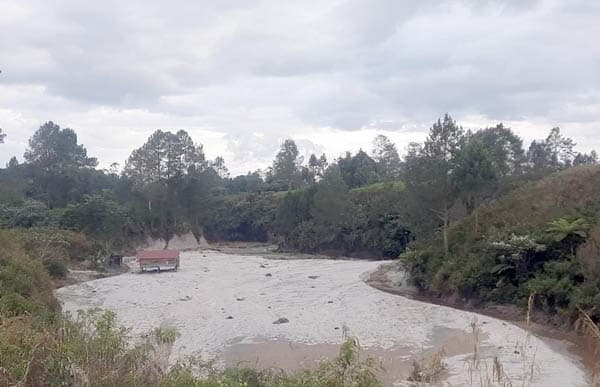 banjir_di_binanga_bolon_juga_hancurkan_kolam_ikan_warga
