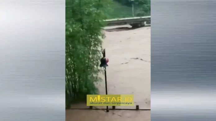 banjir_di_provinsi_yunnan_china_3_orang_dilaporkan_tewas
