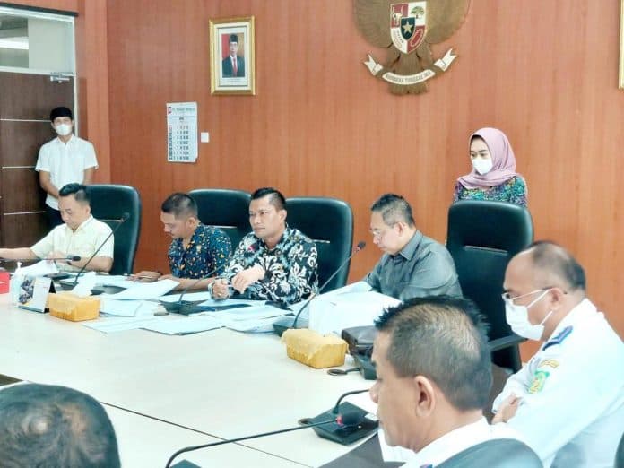 banyak_tak_layak_jalan_dprd_medan_minta_dishub_perketat_uji_kir_truk_trailer