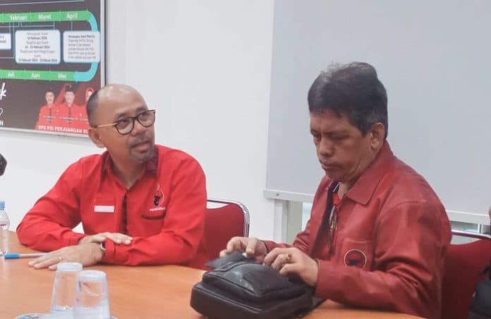 barry_ikuti_wawancara_balon_gubernur_di_dpd_pdip_sumut_butuh_pemimpin_smart