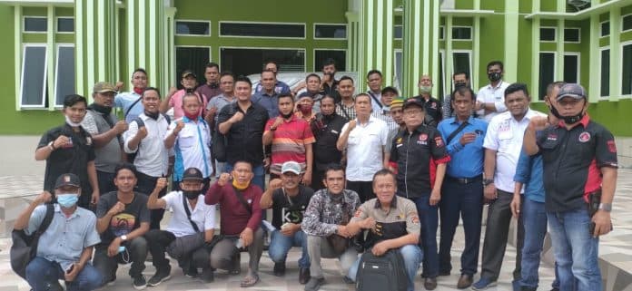 baru_menjabat_kasat_narkoba_silaturahmi_dengan_wartawan_batu_bara