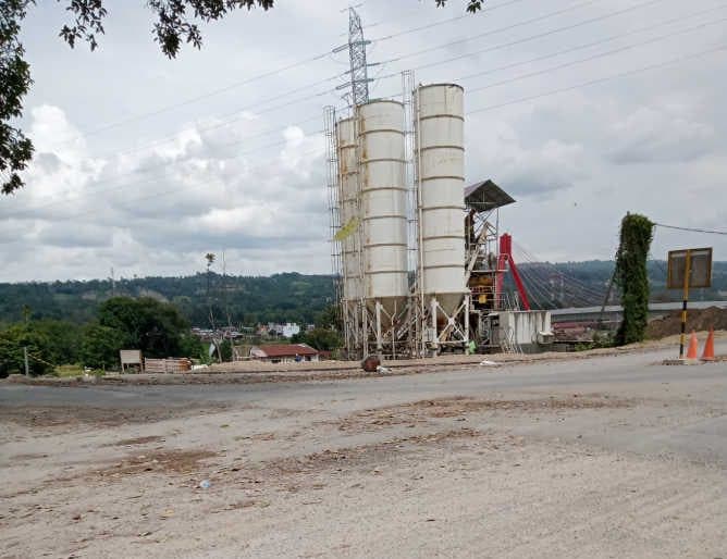 batching_plant_pendukung_pembangunan_jembatan_tano_ponggol_bebas_beroperasi_tanpa_izin