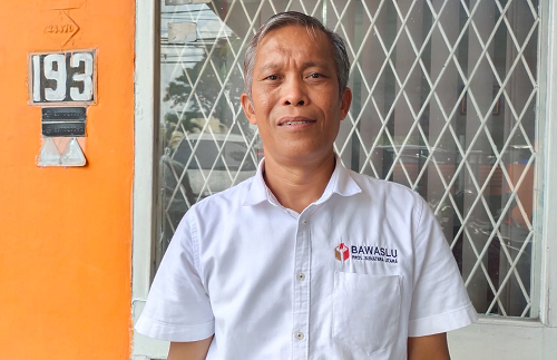 bawaslu_awasi_coklit_data_pemilih_pemilu_2024_di_kpud_sumut