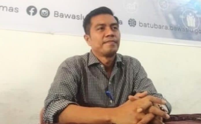 bawaslu_batu_bara_tanggapi_oknum_kades_yang_diduga_intimidasi_warga
