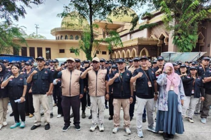 bawaslu_sibolga_gelar_apel_siaga_dan_deklarasi_tolak_politik_uang