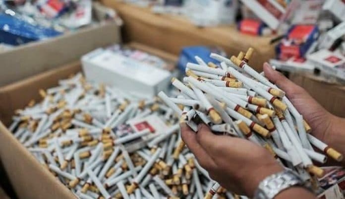 bea_cukai_tindak_mobil_pengangkut_rokok_ilegal_usai_kejar_kejaran_15_menit