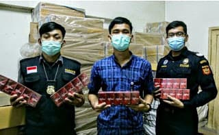 bea_dan_cukai_belawan_gagalkan_peredaran_400_ribu_batang_rokok_ilegal