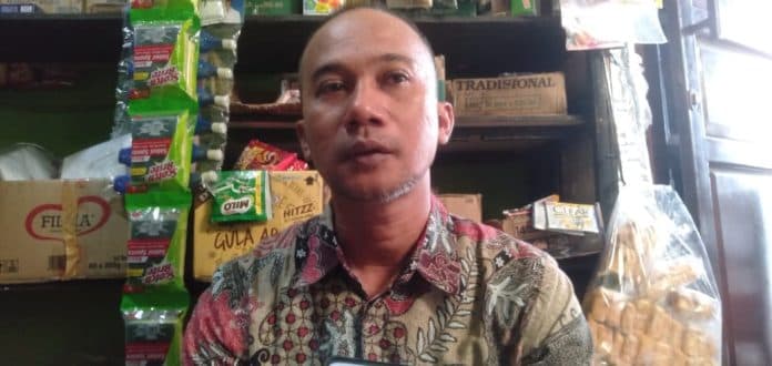 begal_bersajam_cegat_warga_deli_tua_di_jalan_satu_unit_sepeda_motor_raib