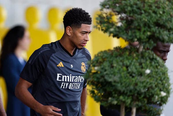 bellingham_terpilih_jadi_pemain_terbaik_laliga_musim_ini