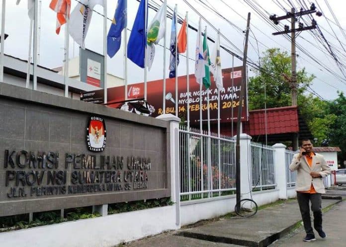 belum_ada_parpol_kembalikan_berkas_perbaikan_bacaleg_ke_kpu_sumut