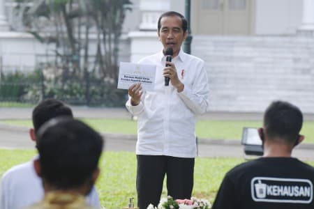 belum_kerja_seperti_di_zona_krisis_presiden_tegur_kementerian