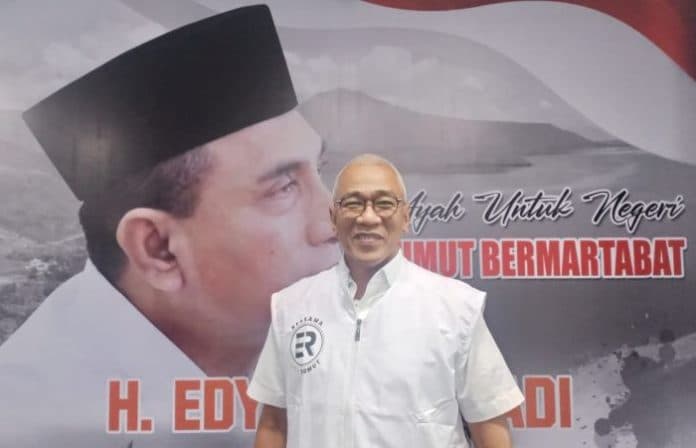 bendera_pdip_di_kantor_pemenangan_tak_jaminan_sinyal_dukung_edy_di_pilgub_sumut