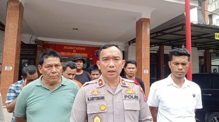 beraksi_4_kali_begini_cara_kawanan_pelaku_pencurian_uang_modus_ganjal_atm_pakai_tusuk_gigi