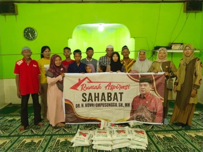 berbagi_di_bulan_ramadhan_haji_novri_ompusunggu_santuni_anak_yatim_di_mesjid_al_hidayah_siantar