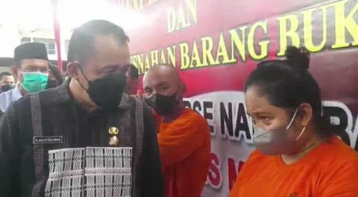 berdalih_gaji_tak_cukup_kepling_di_medan_nekat_edarkan_sabu