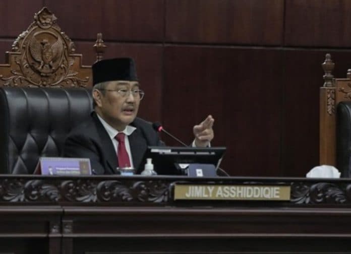 berikut_isi_lengkap_putusan_mkmk_terhadap_9_orang_hakim_mk