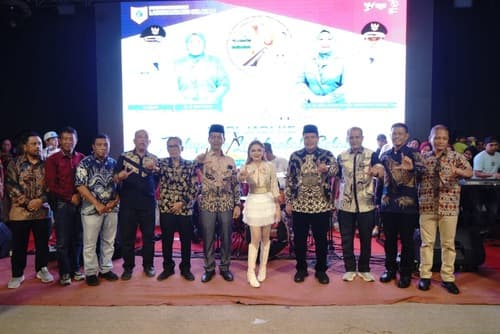 berjalan_meriah_pameran_pembangunan_daerah_labusel_ditutup_wabup