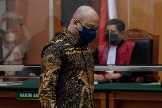 berkas_kasasi_mantan_kapolda_sumbar_teddy_minahasa_dikirim_ke_ma